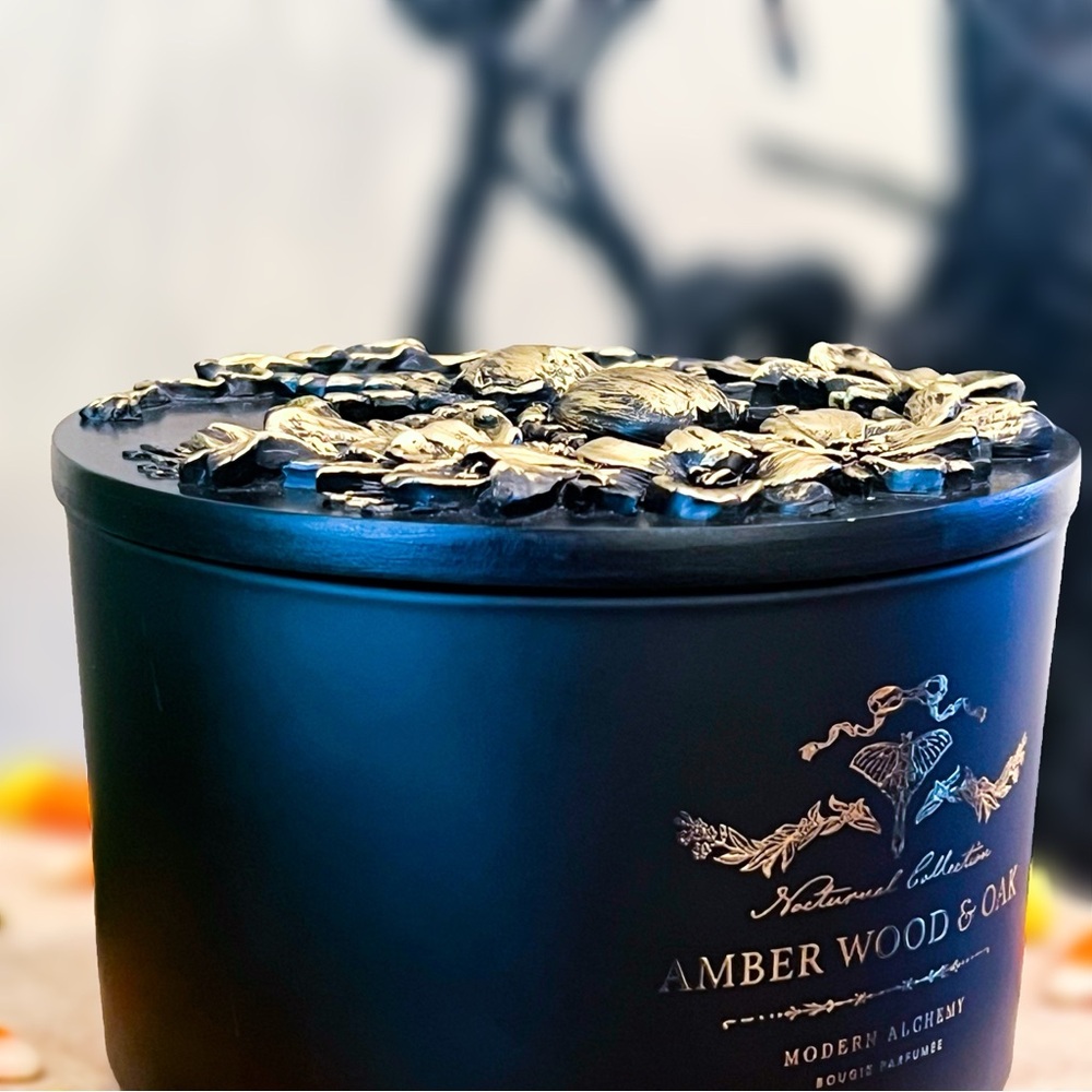 NEW Modern Alchemy Amber Wood & Oak Textured Lid Bougie Parfumee 15.1 OZ Candle - Picture 11 of 15